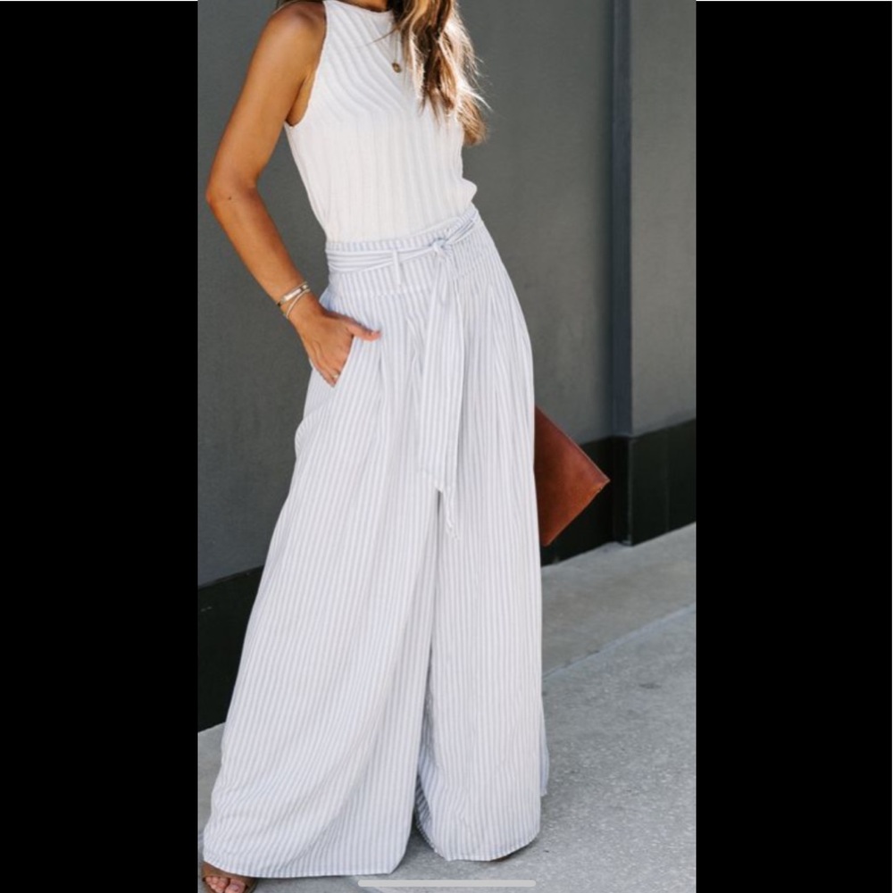 Aakaa pocketed high rise striped wide leg pants fully lined!